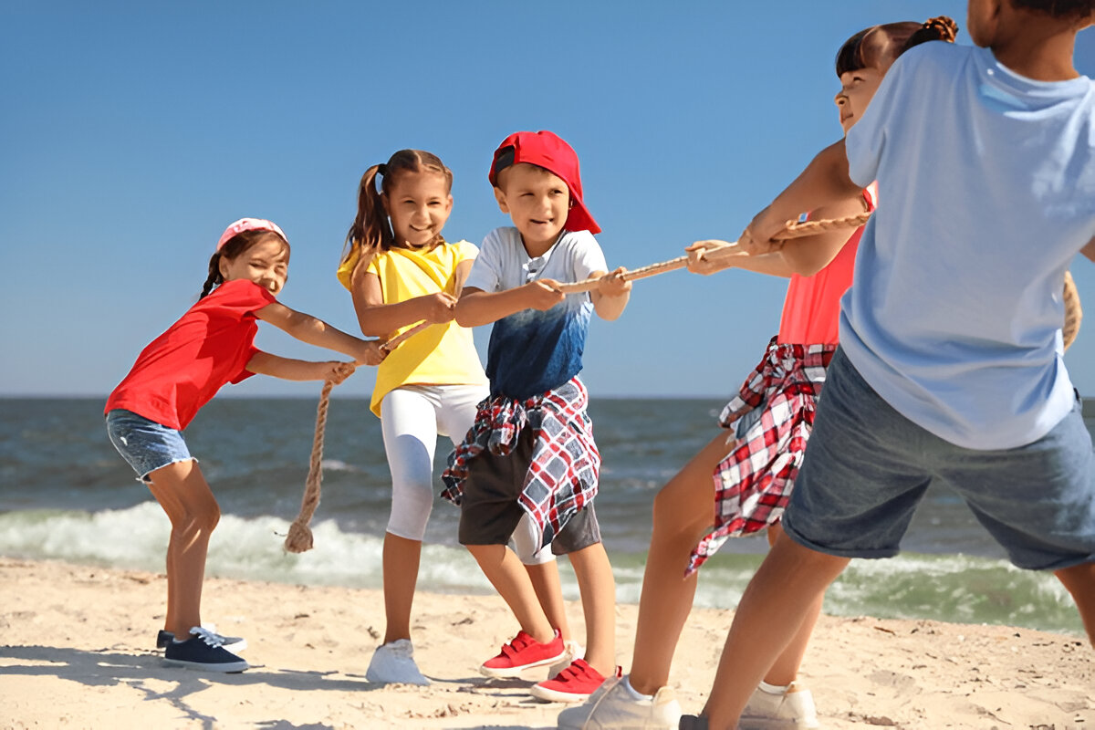 Jeux et parcours interactifs pour enfants sur les plages : un tourisme familial intelligent