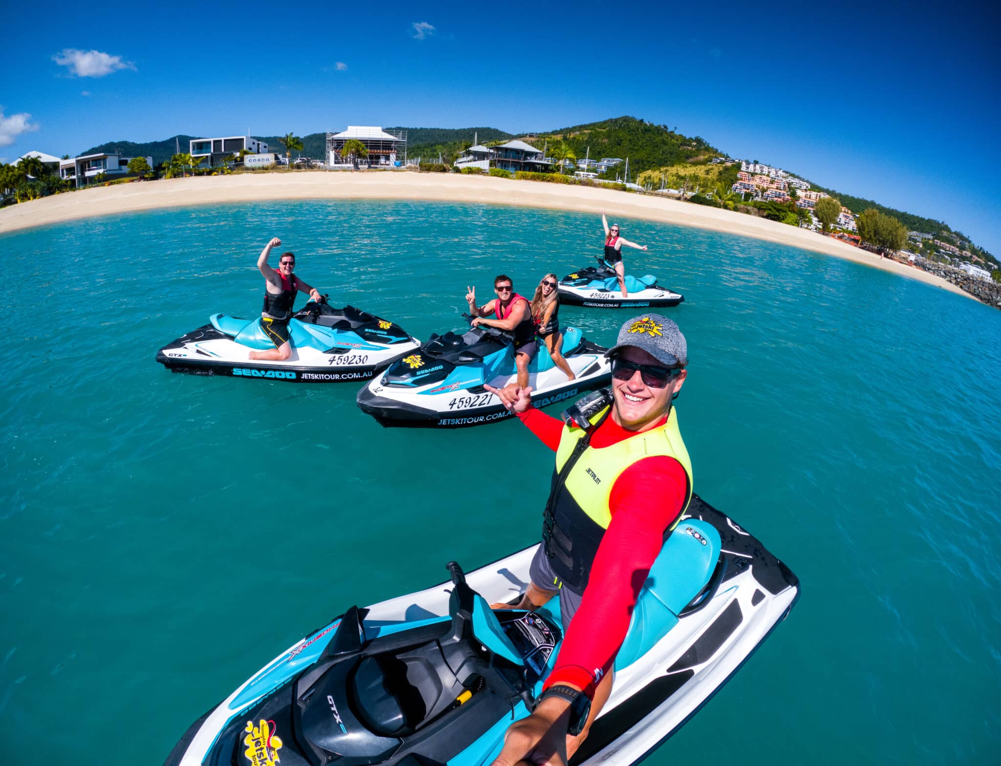 Top 5 des activités nautiques à découvrir sur les côtes algériennes